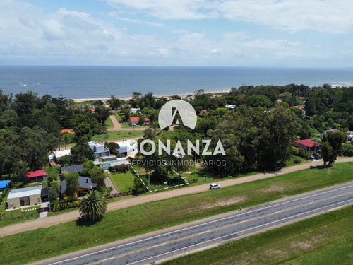 Imagen 2 de 7 de Terreno En Venta, Piriápolis. Playa Verde. 400 Metros De La Playa