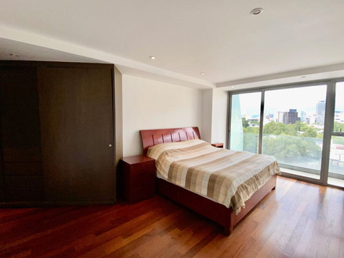 Departamento Con Gran Vista En Campos Eliseos Esquina Arquim