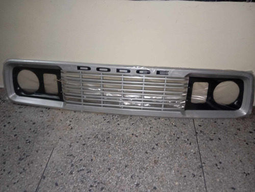 Parrilla Metal Gris Dodge D100 Pick-up 77-79