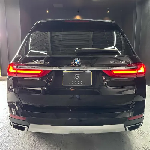 BMW X7 3.0 Xdrive 40i Pure Excelence