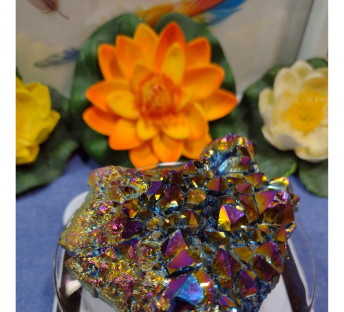 Drusa Cuarzo Aura Arcoiris ( Pieza Única 152 Grs 8 Cm)