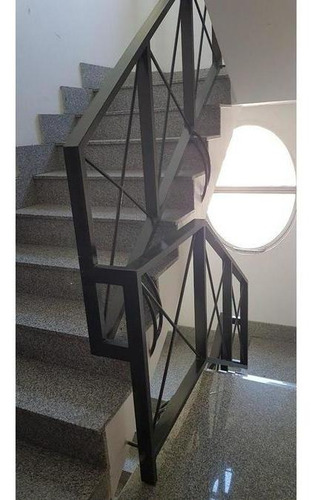 Imagen 6 de 30 de Piso Al Frente - 4 Ambientes Con 2 Cocheras Y Baulera - Patio Y Parrilla Villa Luro