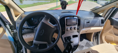 Hyundai H1 2.5 Premium 1 Mt