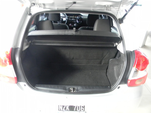 Imagen 16 de 23 de Toyota Etios 1.5 Xls Mt 5 Ptas 90cv 2014!!!! Exelente!!