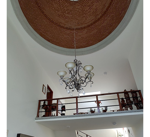 Casa Residencia En Venta En Lomas De Jiutepec.