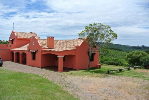 Quinta | Ruta 12 Y 5kms De Camino Vecinal