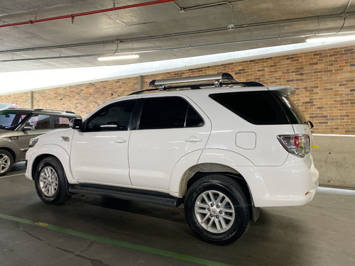 Imagen 7 de 25 de Toyota Fortuner Sr5 2013