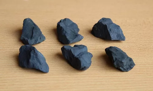 Digging Dolls: Rocas ásperas de shungita de 1/4 lb de Kariela Rusia,  piedras naturales crudas para purificación de agua, artes, manualidades,  pulir