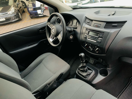 Nissan NP300 2.5 Chasis Cabina Mt Ac