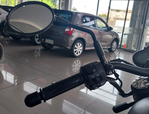 Imagen 14 de 18 de Benelli Leoncino 502 0km