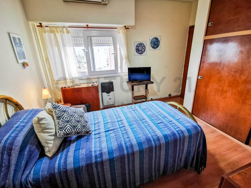 Imagen 17 de 22 de Departamento En Venta De 2 Dormitorios Con Cochera En La Plata, Centro
