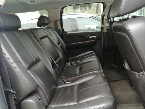 Imagen 9 de 13 de Chevrolet Suburban Lt 2007
