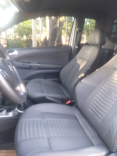 Imagem 11 de 14 de Volkswagen Saveiro 1.6 Cross Cab. Estendida Total Flex 2p