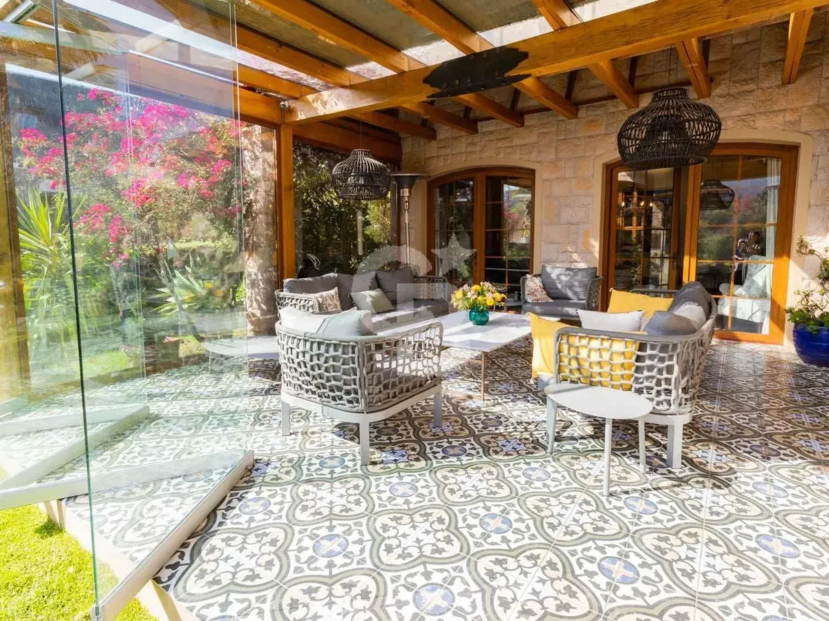 Imagen 2 de 19 de 5d/4b + Servicio | Lo Curro, Vitacura | Nororiente