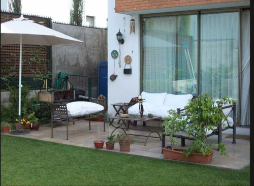 Casa En Venta De 4 Dorm. En Lo Barnechea
