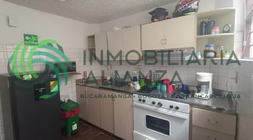 Casa En Venta En El Prado. Cod V61499