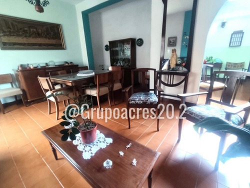 Imagen 3 de 14 de Acres 20.2 Vende Casa Centrica En Los Teques. Of