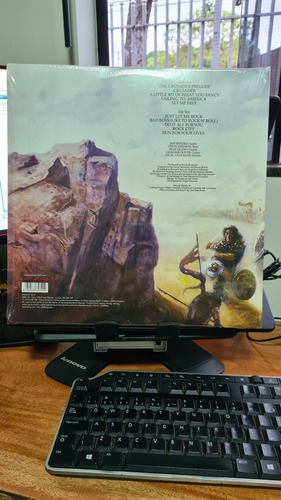Imagem 2 de 3 de Lp Saxon Crusader Vinil Splatter 2018 Frete Gratis