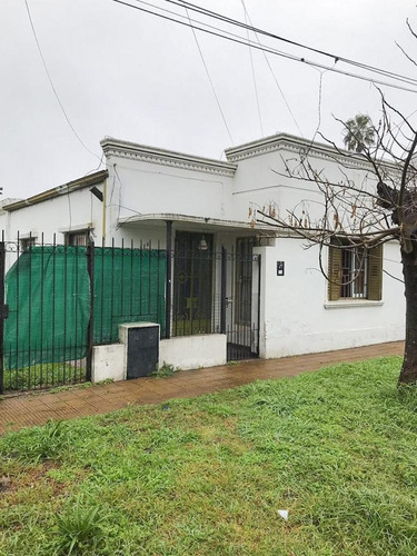 Casa En Venta - La Plata