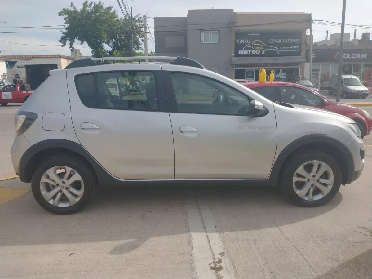 Renault Sandero Stepway 1.6 Privilege 105cv