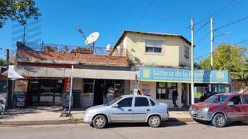 Local- Presidente Derqui- Propiedad Con *renta* Chacabuco