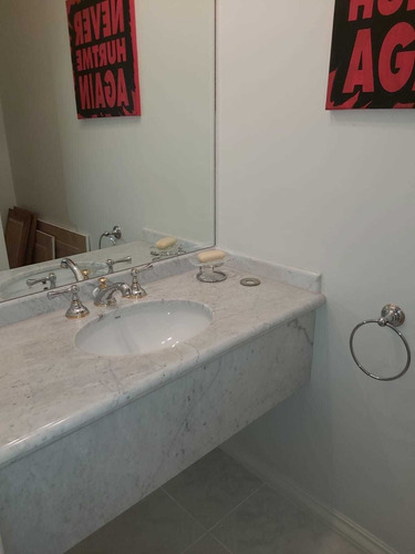Apartamento En Venta De 3 Dormitorios En Playa Mansa