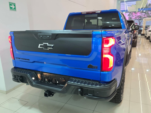 Chevrolet Cheyenne 6.2 Doble Cab Zr2 Bison 4X4 At