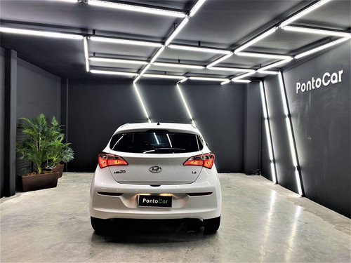 Imagem 10 de 15 de Hyundai Hb20 1.6 Comfort Plus 16v Flex 4p Manual