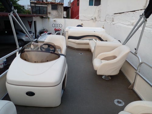 Pontoon 2006