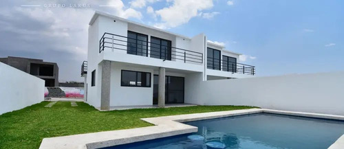 Casa Modelo B , Jardín Alberca Propia Estrene Fracc Vigilanc