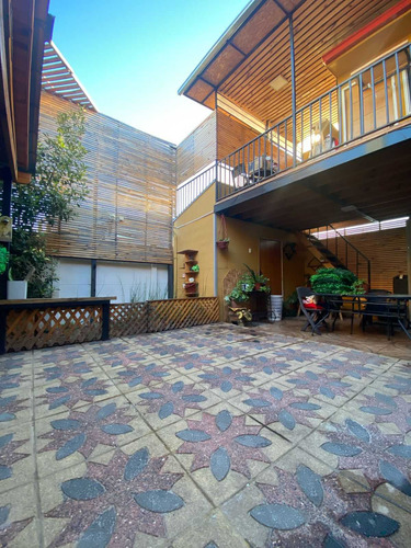 Hermosa Y Amplia Casa En Curico (105887)