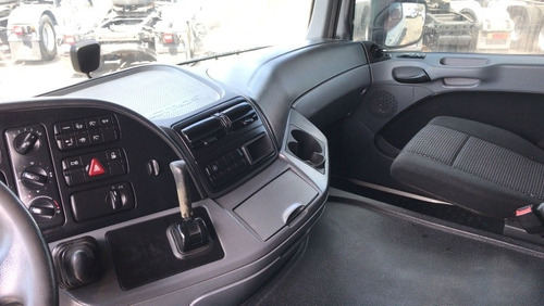 Imagem 9 de 15 de Mercedes Benz Actros 2546 6x2