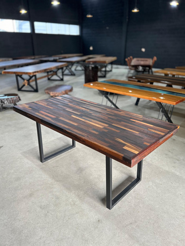 Mesa De Jantar Madeira Maciça Resistente Pés Quadrados