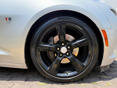 Chevrolet Camaro 6.2 Ss - V8 At