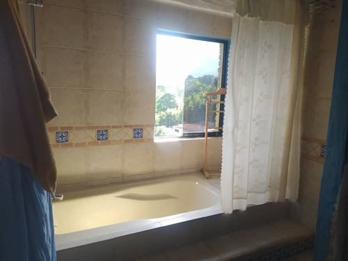 Venta De Townhouse Con Estilo Rustico Colonial Ubicado En La Union Yc