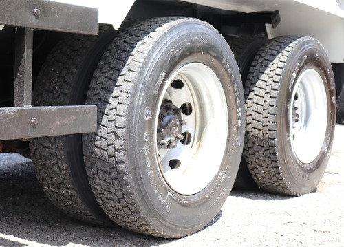 Volkswagen 26.280 - 6x4 Ano 2022 Com Cacamba Facchini 16m3