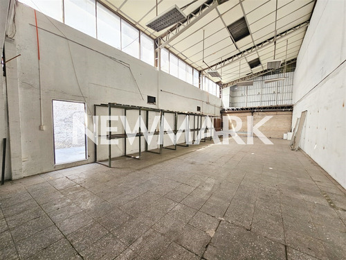 Arriendo Bodega Excelente Ubicación 220m2 Recoleta