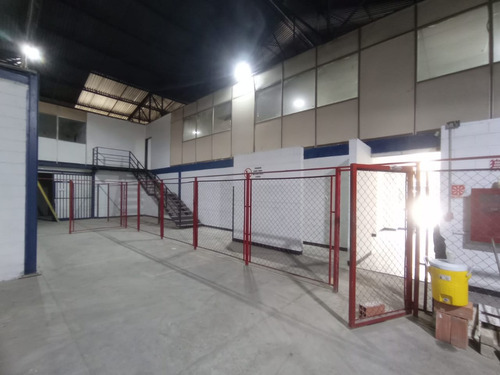 #1716 Galpón De 5.900 M2 En Guarenas Miranda.