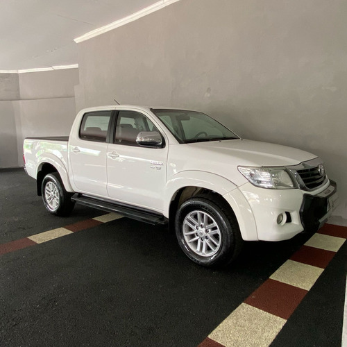 Toyota Hilux 2.7 Srv Cab. Dupla 4x4 Flex Aut. 4p