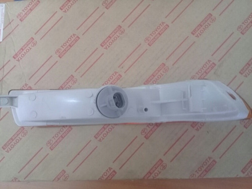 Micas Ó Crucé De Parachoques Dela Toyota Baby Camry