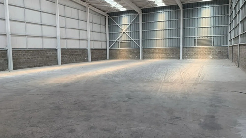 360m2 . Nueva. Con Recepción Final.