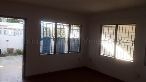 Imagen 7 de 14 de Casa Residencial Cercana A Juangriego Isla De Margarita 22-15776