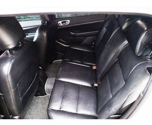 Imagem 6 de 15 de Peugeot 307 Sedan 2011 2.0 Presence Pack Flex Aut. 4p