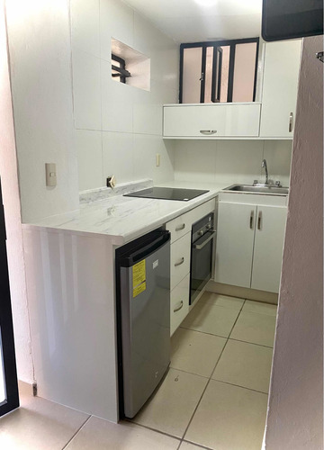Imagen 9 de 10 de Renta De Habitación Con Entrada Independiente