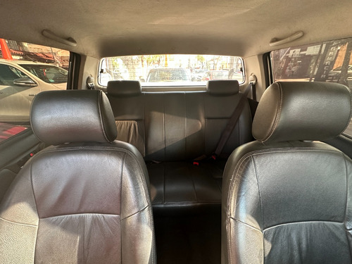 Toyota Hilux 3.0 Cd Srv Cuero 171cv 4x2