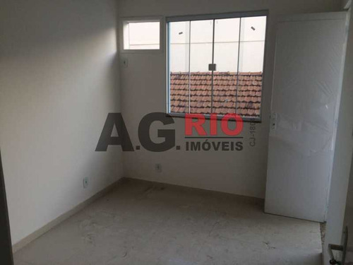 Casa De Rua-à Venda-marechal Hermes-rio De Janeiro - Agv73624