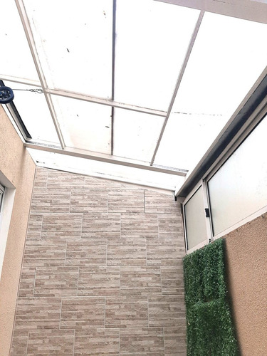 Venta Hermoso Ph C/dos Patios Excelente Ubicación