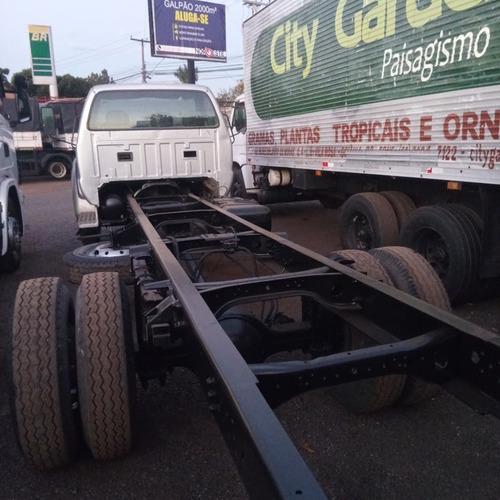 Imagem 5 de 14 de Ford F 12.000, 4x2, Prata, 1999/2000, No Chassi