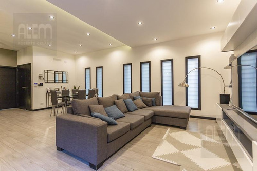 Imagen 2 de 30 de Hermosa Casa Casi A Estrenar - Lomas De Zamora Oeste