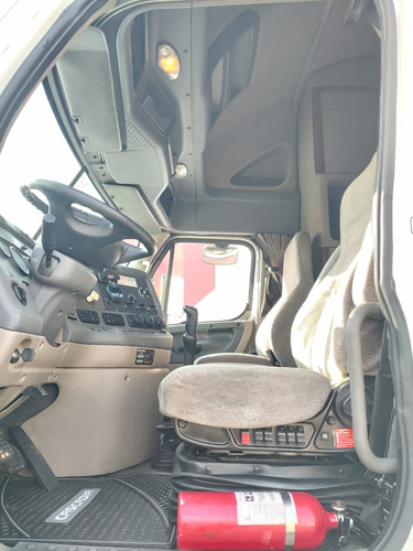 11 Freightliner Cascadia Blanco 2016,camiones,cummins
